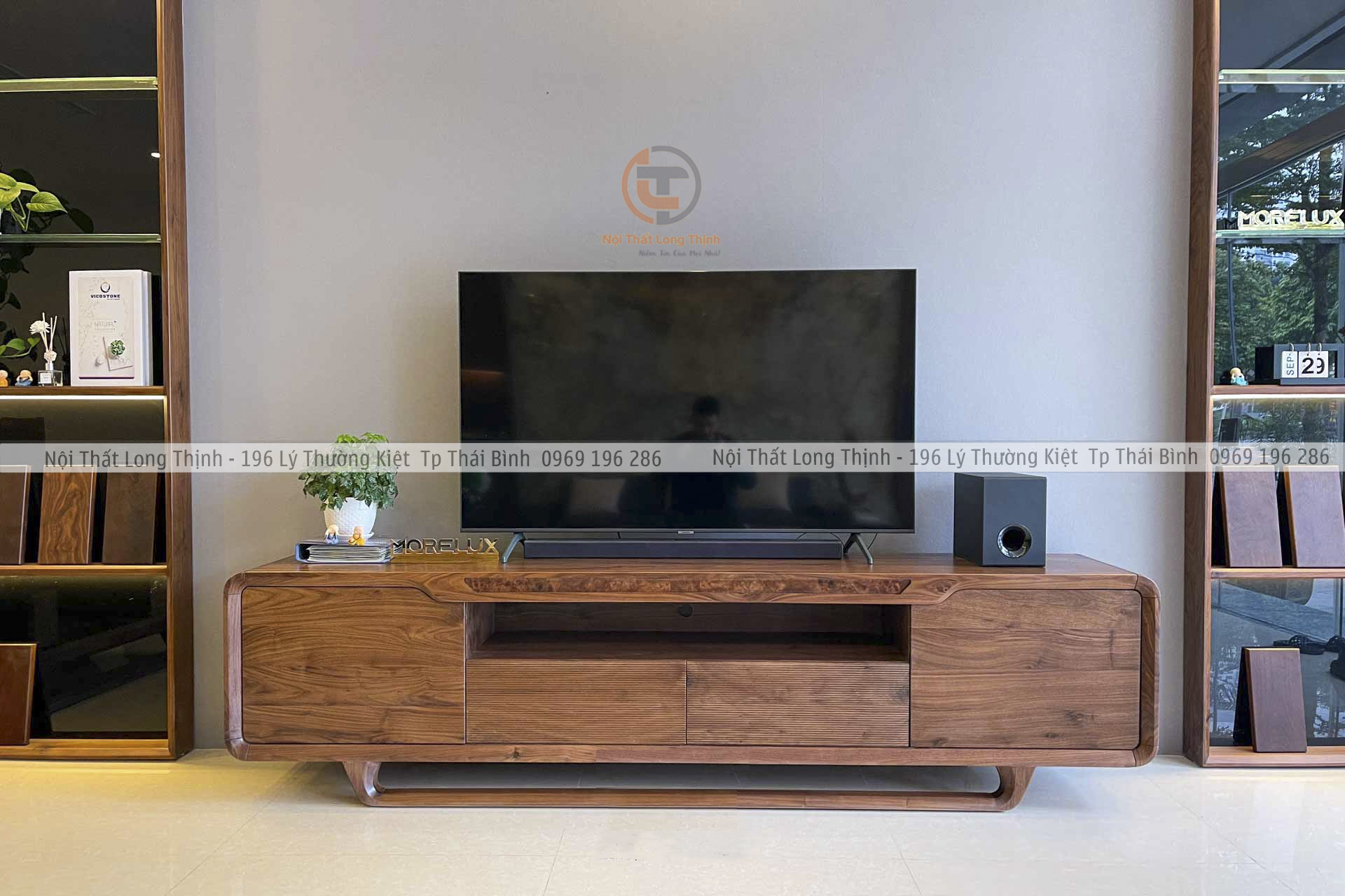 Kệ Tivi Mẫu Chân Thuyền